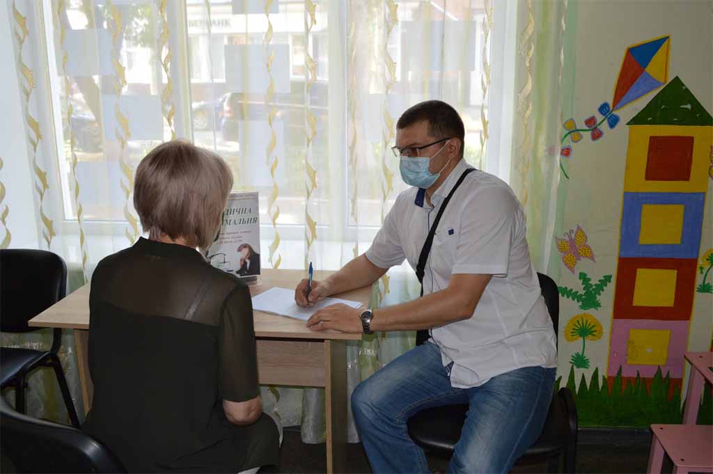 ЮРИДИЧНА ПРИЙМАЛЬНЯ В БІБЛІОТЕЦІ