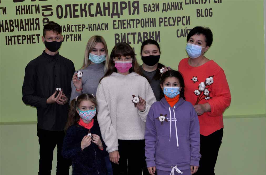 МАЙСТЕР-КЛАС «КВІТКА БАВОВНИ»