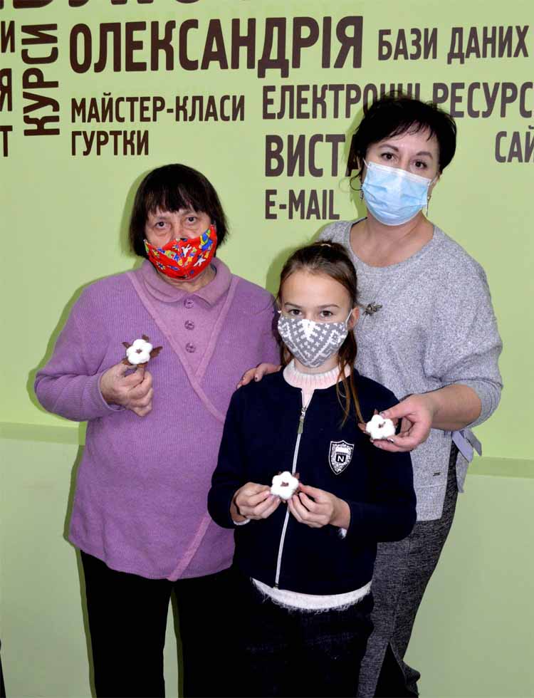 МАЙСТЕР-КЛАС «КВІТКА БАВОВНИ»